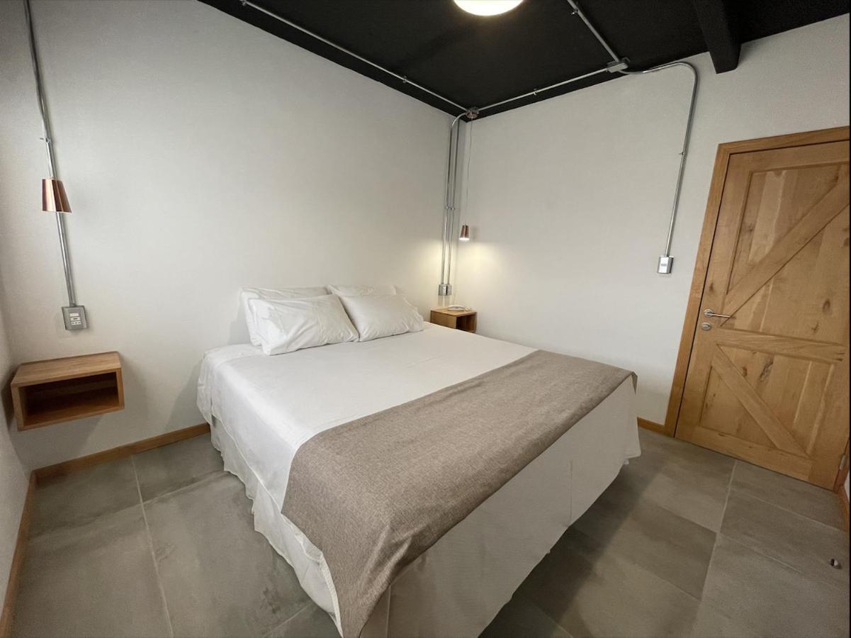 Hotel Big Sur Puerto Natales Ngoại thất bức ảnh