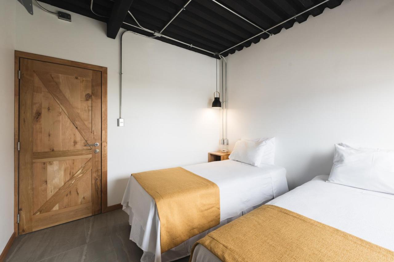 Hotel Big Sur Puerto Natales Ngoại thất bức ảnh