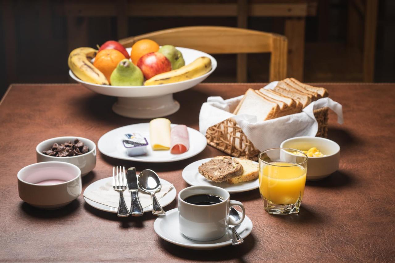 Hotel Big Sur Puerto Natales Ngoại thất bức ảnh